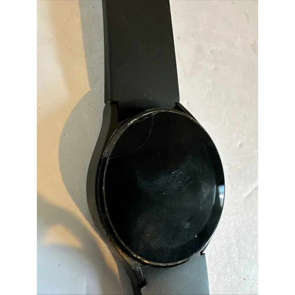 Samsung Galaxy Watch4 SM-R860 Graphite 40mm Case Wi-Fi‎ GPS Smartwatch READ
